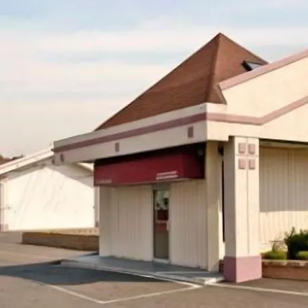 Knights Inn South Hackensasck-2
