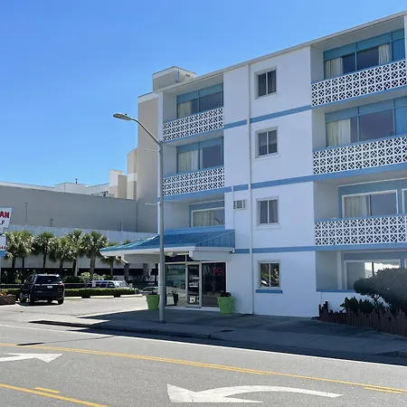 Polynesian Oceanfront Hotel-2