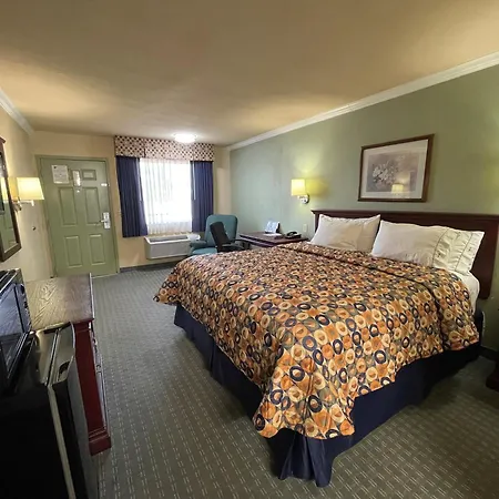 Americas Best Value Inn Hobby Airport-3