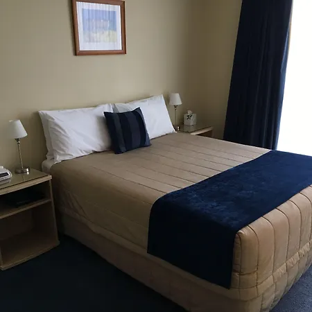 Motel On York-3
