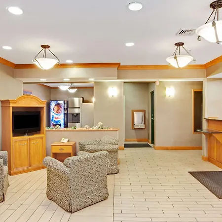 Super 8 By Wyndham South Bend-2