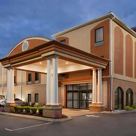 Days Inn & Suites By Wyndham Murfreesboro I-24 East-2