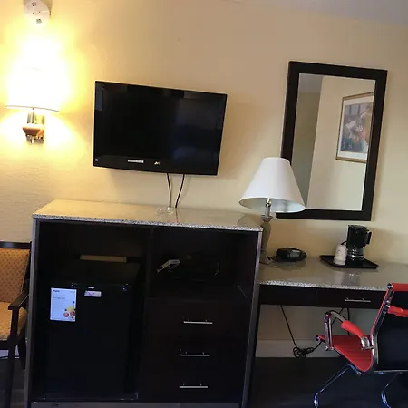 Atlantic Motor Inn Near Boardwalk-3