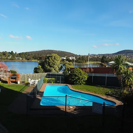 Waterfront Lodge Motel-2