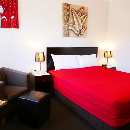 Junction Motel-3