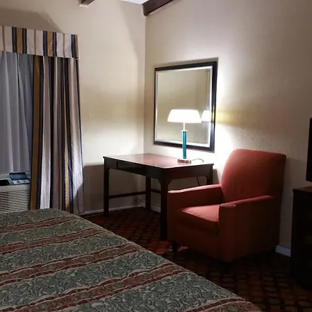 Executive Inn And Suites Waxahachie-3