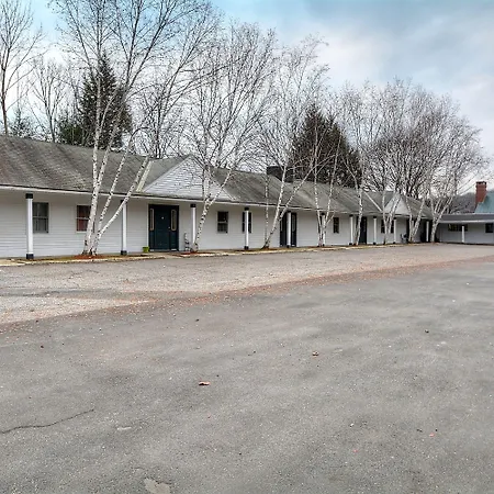 Colonial Motel And Spa-3