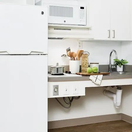 Intown Suites Extended Stay Raleigh Nc- Capital Blvd-3