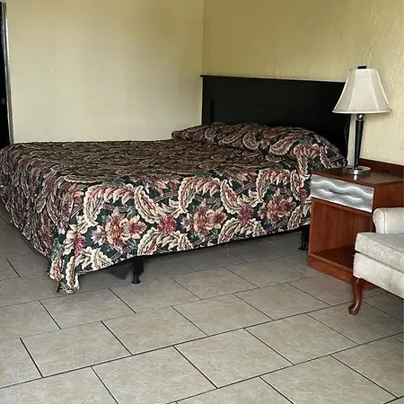 Sebastian Inn-3