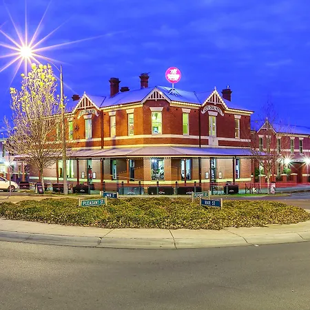 Lake Inn - Ballarat-3