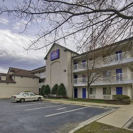 Intown Suites Extended Stay Greensboro Nc - Lanada-3