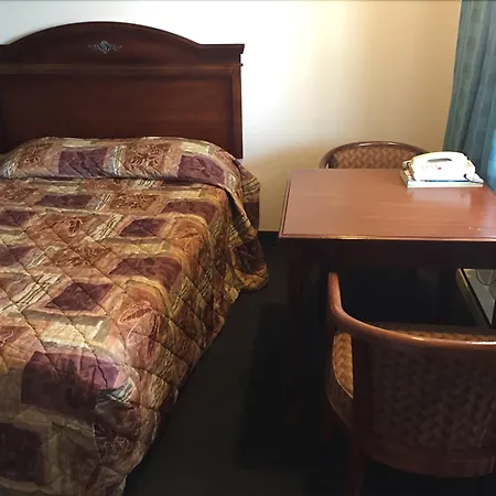 Summer Wind Budget Motel-3