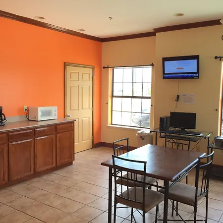 Boca Chica Inn And Suites-3