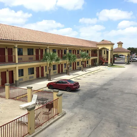 Boca Chica Inn And Suites-2