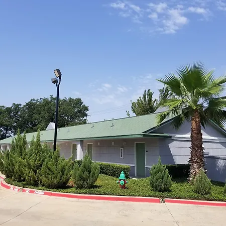 Haltom Inn Fort Worth-3