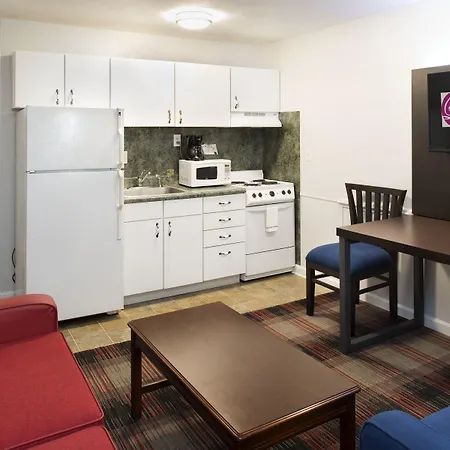Luxbury Inn & Suites-2