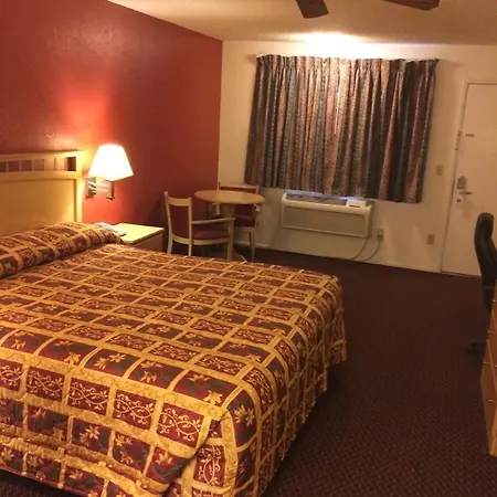 Value Inn & Suites-3