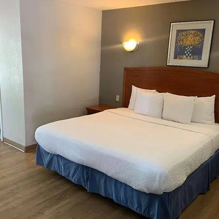 Days Inn By Wyndham Elmsford-2