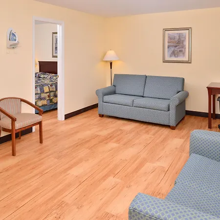 Tower Inn And Suites Of Guilford / Madison-2
