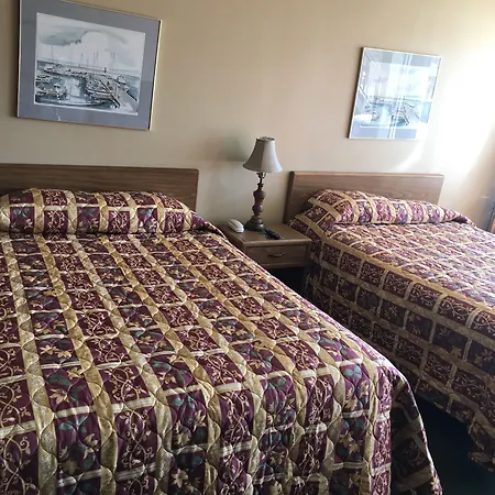 Budget Host Village Inn-3
