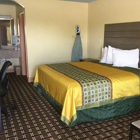 Luxury Inn And Suites Seaworld-2