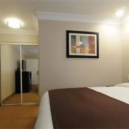 Raincross Hotel Riverside-2