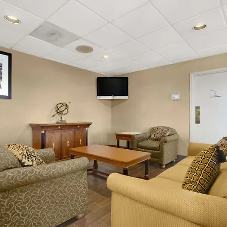 Super 8 By Wyndham Oxford-2