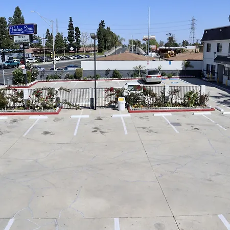 Value Inn Bellflower-2