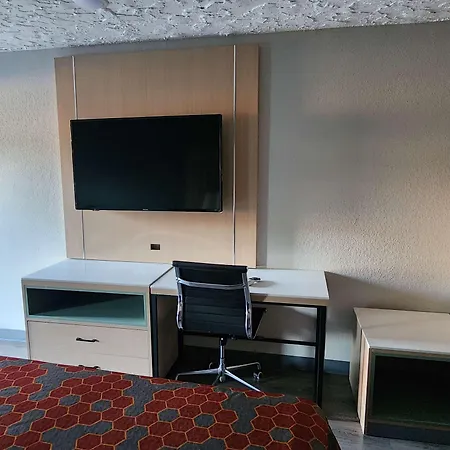 Americas Best Value Inn Longview-2