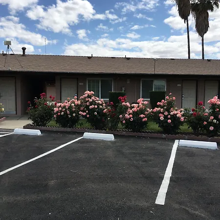 Maple Inn And Suites Los Banos-3