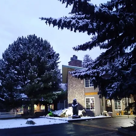 Chalet Inn-2