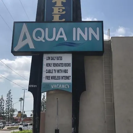 Aqua Inn Motel-3