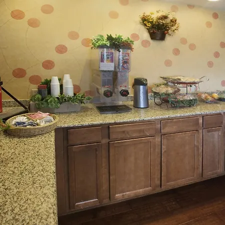 Americas Best Value Inn Waco - Franklin Avenue-3