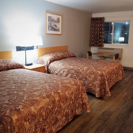 Sugarloaf Mountain Motel-3