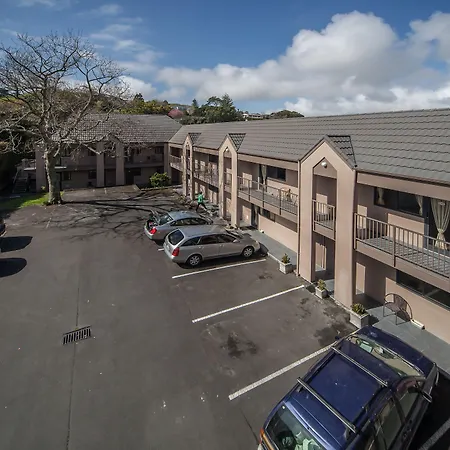 Oaktree Motel-3