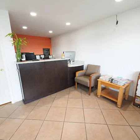 Seashire Inn & Suites-3