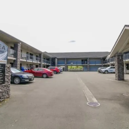 Aotea Motor Lodge-3