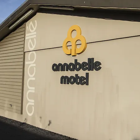Annabelle Motel-2