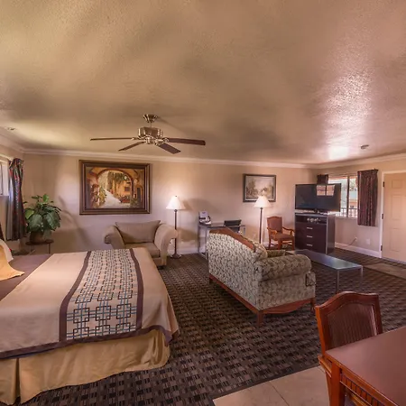 Edge Water Inn-2