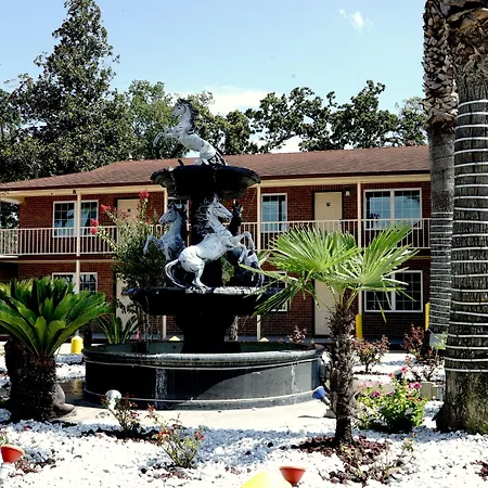 American Inn & Suites - Savannah / Garden City-2
