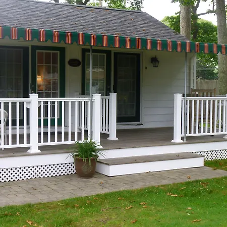 Falmouth Heights Motor Lodge-2