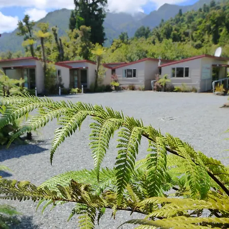 10 Cottages-3