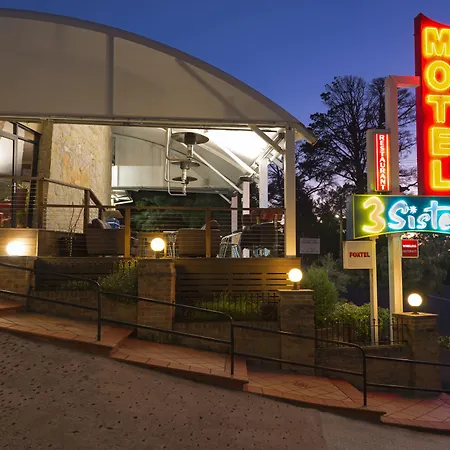3 Sisters Motel-2
