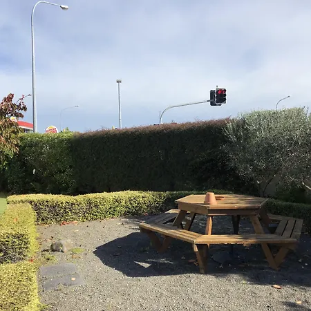 Cornwall Motor Lodge-2