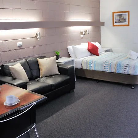 Mayfair Motel-3