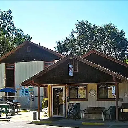 Jamestown Railtown Motel-2