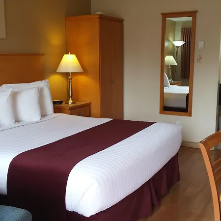 Canadas Best Value Inn & Suites-Vernon-3