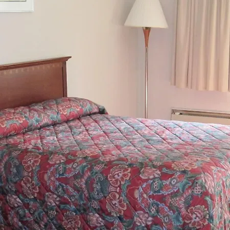 Budget Motor Inn- Mahopac-3