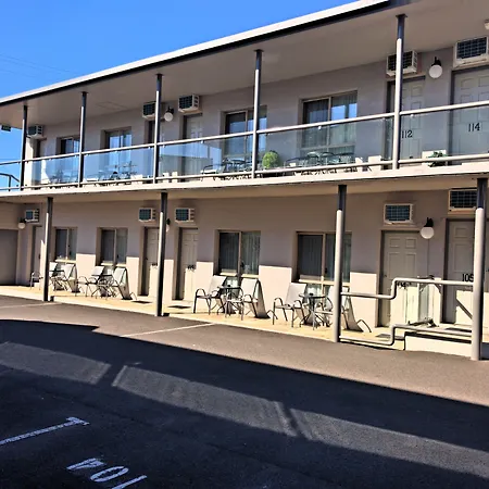 New England Motor Inn-3