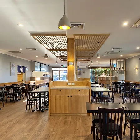 Cascades Motor Inn-2